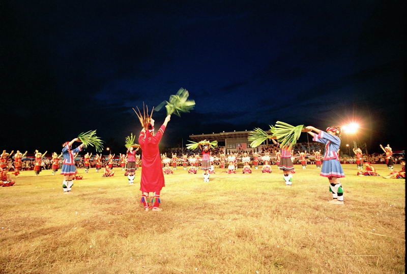 2007年花蓮豐年祭夜間舞蹈表演